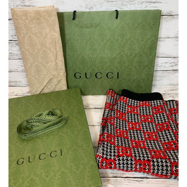 Gucci - 新品 GUCCI グッチ ニット スカート ブラック レッド 箱付き 新作