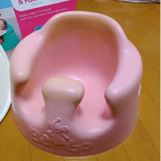 バンボ(Bumbo)のバンボ ピンク色 トレイ付き 中古品(その他)