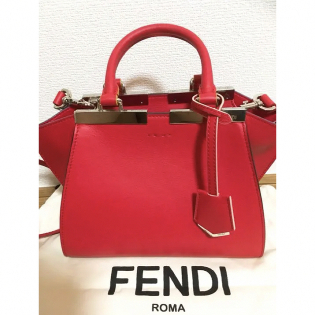 FENDI(フェンディ)のフェンディ トロワジュール　ミニ　カーフレザー　2way   ハンドバッグ レディースのバッグ(ハンドバッグ)の商品写真