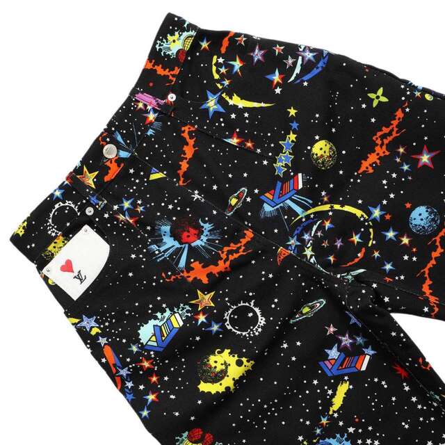 安い割引 VUITTON LOUIS - ハート 惑星 星 黒 ブラック 1A8LYR 安い割引 VUITTON LOUIS - ハート 惑星 星 黒 ブラック 1A8LYR