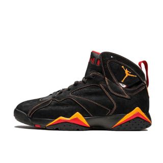 【新品未使用】NIKE AIR JORDAN 7 RETRO ブラックシトラス(スニーカー)