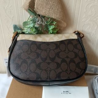 COACH - 【新品】コーチ バイカラーショルダー【ブラウン×カーキ ...