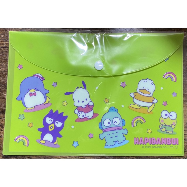 サンリオ(サンリオ)のサンリオ はぴだんぶい A5 スナップケース キャンドゥ エンタメ/ホビーのおもちゃ/ぬいぐるみ(キャラクターグッズ)の商品写真
