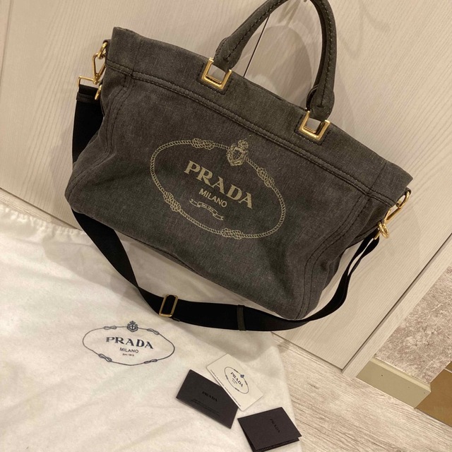 PRADA(プラダ)のPRADA プラダ カナパ　希少　美品　カード有　BN2069 DENIM レディースのバッグ(トートバッグ)の商品写真