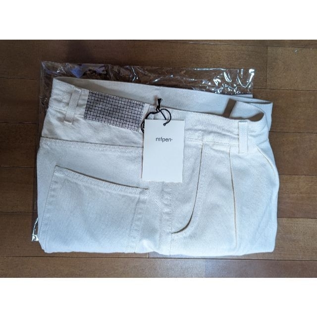 1LDK SELECT(ワンエルディーケーセレクト)の新品　22ss mfpen Bigger Jeans Mサイズ　Ivory メンズのパンツ(デニム/ジーンズ)の商品写真