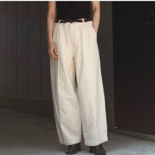 ワンエルディーケーセレクト(1LDK SELECT)の新品　22ss mfpen Bigger Jeans Mサイズ　Ivory(デニム/ジーンズ)