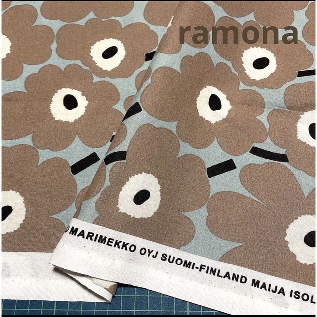 marimekko(マリメッコ)の⭐️キープ 廃番レア マリメッコ 生地 ミニウニッコ グリーンライトブラウン ハンドメイドの素材/材料(生地/糸)の商品写真