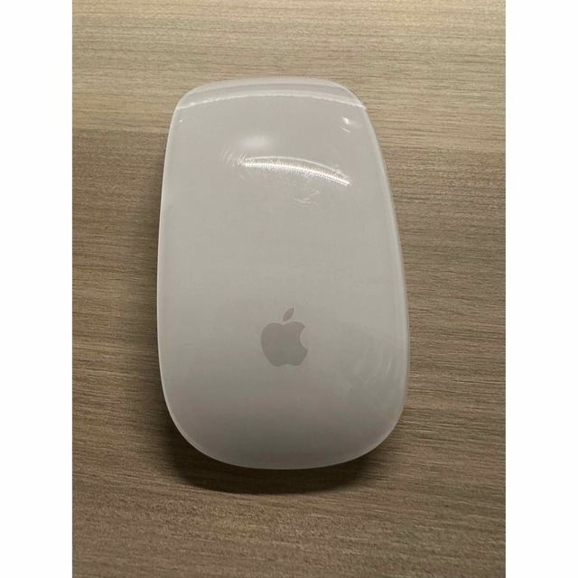 Apple(アップル)のApple Magic Mouse 2 スマホ/家電/カメラのPC/タブレット(PC周辺機器)の商品写真