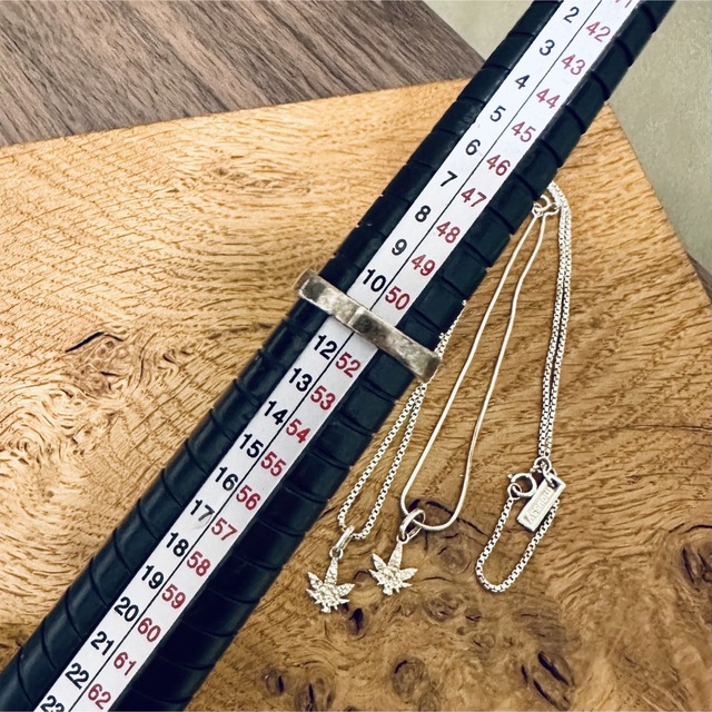 moussy(マウジー)の925製葉っぱモチーフネックレス/リング/ブレスレットset レディースのアクセサリー(ネックレス)の商品写真