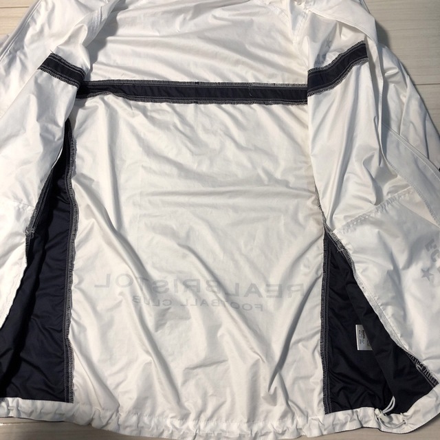 F.C.R.B.(エフシーアールビー)のF.C.R.B. PACKABLE PRACTICE JACKET M ホワイト メンズのジャケット/アウター(ナイロンジャケット)の商品写真