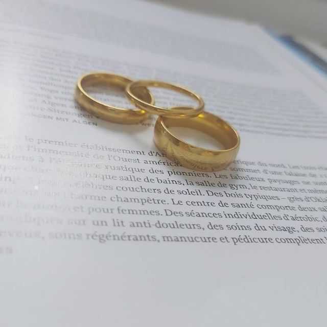 【2mm】simple stainless gold ring RR049 レディースのアクセサリー(リング(指輪))の商品写真