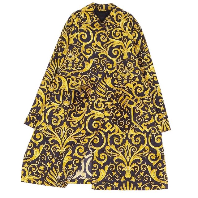 美品 Vintage ジャンニヴェルサーチ GIANNI VERSACE コート ベルト付き ロングコート 総柄 シルク100％ アウター レディース  イタリア製 44(XL相当) ゴールド/ブラック