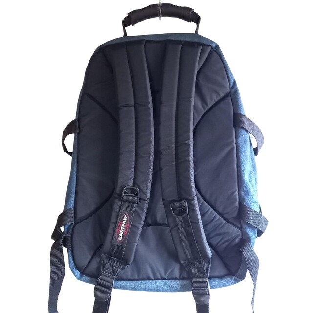 EASTPAK(イーストパック)のEASTPAK イーストパック ダブルデニム PCリュック メンズのバッグ(バッグパック/リュック)の商品写真