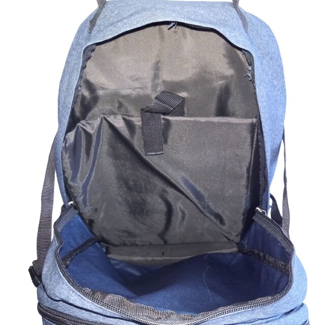 EASTPAK(イーストパック)のEASTPAK イーストパック ダブルデニム PCリュック メンズのバッグ(バッグパック/リュック)の商品写真