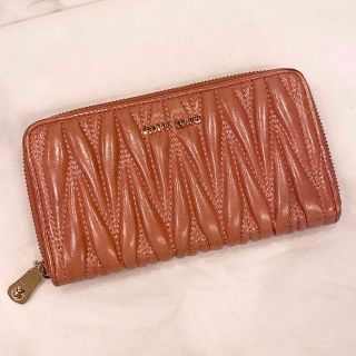 ミュウミュウ(miumiu)のMIUMIU マテラッセ オールラウンド 長財布(財布)