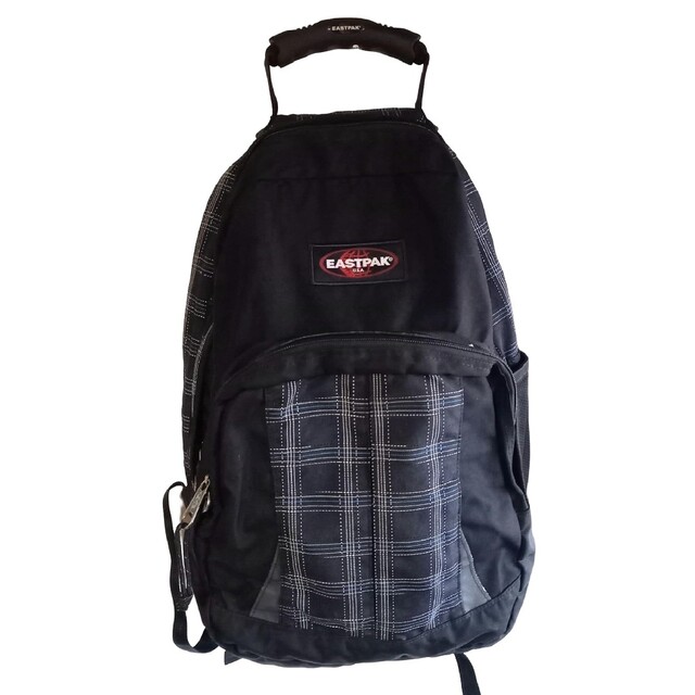 EASTPAK(イーストパック)のEASTPAK イーストパック ブラック チェック PCリュック メンズのバッグ(バッグパック/リュック)の商品写真