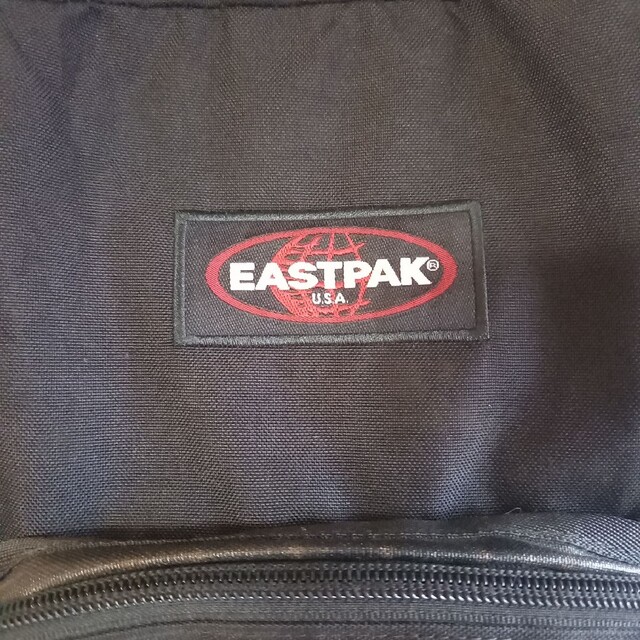 EASTPAK(イーストパック)のEASTPAK イーストパック ブラック チェック PCリュック メンズのバッグ(バッグパック/リュック)の商品写真