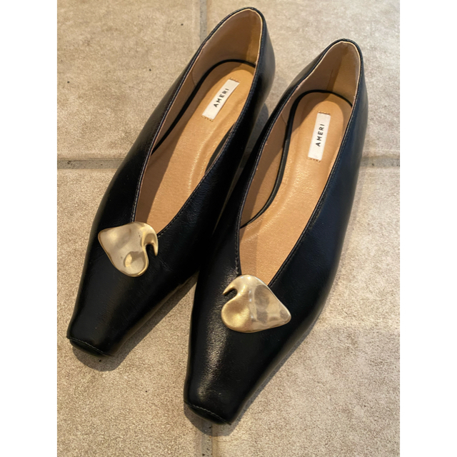 Ameri VINTAGE(アメリヴィンテージ)のAmeri Vintage POINTED FLAT PUMPS レディースの靴/シューズ(ハイヒール/パンプス)の商品写真