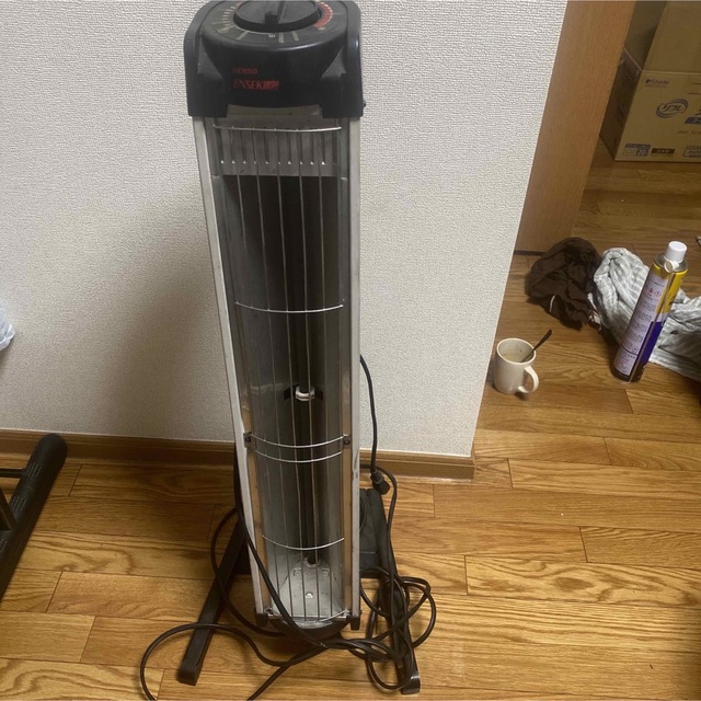 機能良 DENSO デンソー 遠赤外線ヒーター EU-10RS これは暖かい 機能良 DENSO デンソー 遠赤外線ヒーター EU-10RS これは暖かい
