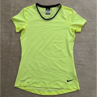 ナイキ(NIKE)の【お値下げ】ナイキプロ ドライフィットTシャツ Mサイズ（レディース）(ウェア)