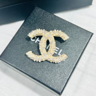 シャネル ブローチの通販 4,000点以上 | CHANELを買うならラクマ