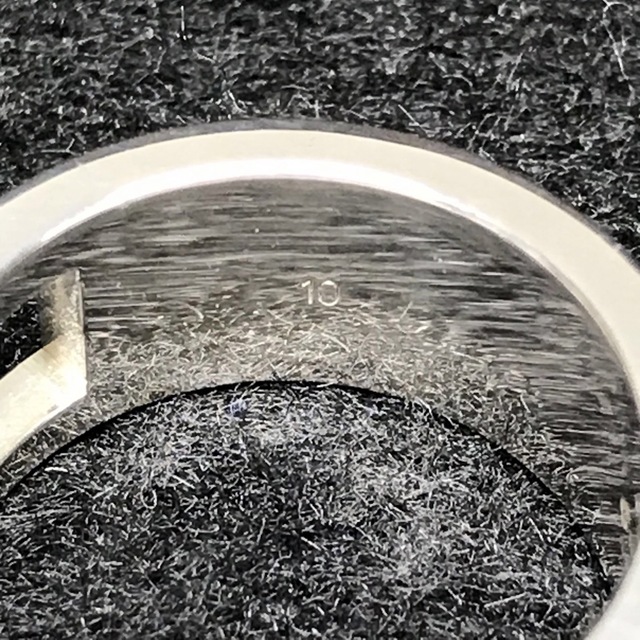 Gucci(グッチ)の新品未使用品　グッチ　ブランデッドG リング　指輪　シルバー　925 10号 レディースのアクセサリー(リング(指輪))の商品写真