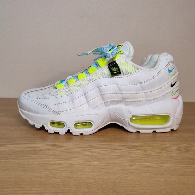 美品 大人気NIKE AIR MAX 95 "WORLD WIDE PACK"