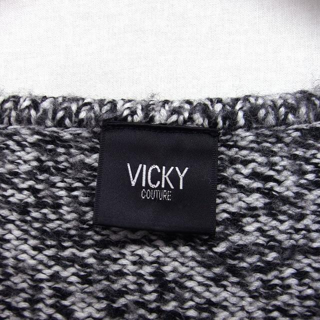 VICKY(ビッキー)のビッキー VICKY セーター ニット ショート丈 長袖 Vネック 総柄 レディースのトップス(ニット/セーター)の商品写真