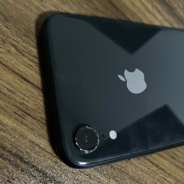 iPhone(アイフォーン)のiPhone XR 64G スマホ/家電/カメラのスマートフォン/携帯電話(スマートフォン本体)の商品写真