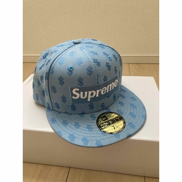 Supreme(シュプリーム)のSupreme Monogram Box Logo New Era® メンズの帽子(キャップ)の商品写真