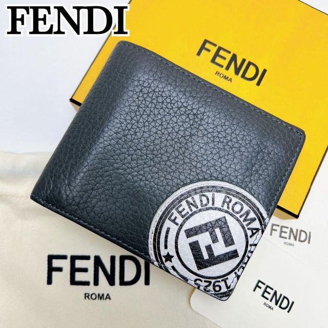 美品 FENDI フェンディ 折り財布 二つ折り ズッカ柄 グレー 黒色 メンズファッション小物