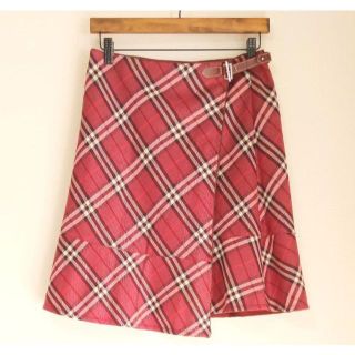 バーバリーブルーレーベル レッド ひざ丈スカートの通販 77点