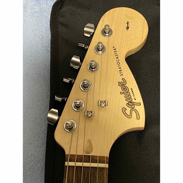 Fender(フェンダー)のSquier by Fender スクワイア ストラトキャスター！ 楽器のギター(エレキギター)の商品写真