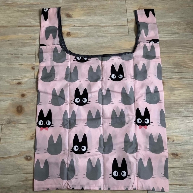 ジブリ(ジブリ)のジブリ　魔女の宅急便　黒猫ねこネコのジジ　エコバッグ　ピンク レディースのバッグ(エコバッグ)の商品写真