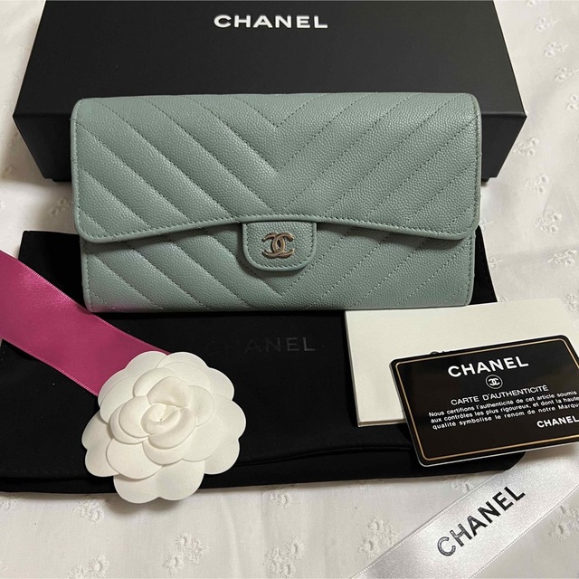 新製品情報も満載 美品☆CHANEL - CHANEL シャネル 長財布 キャビア