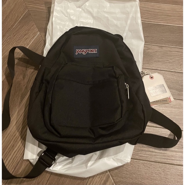 JANSPORT(ジャンスポーツ)のJANSPORT ミニリュック 10.2L  新品未使用 レディースのバッグ(リュック/バックパック)の商品写真