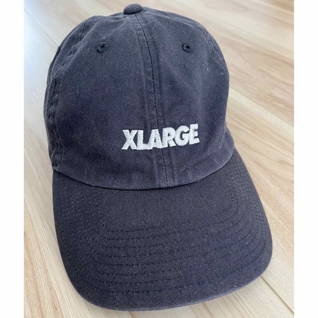 XLARGE(エクストララージ)の美品　XLARGE ネイビーロゴキャップ　57〜59cm レディースの帽子(キャップ)の商品写真