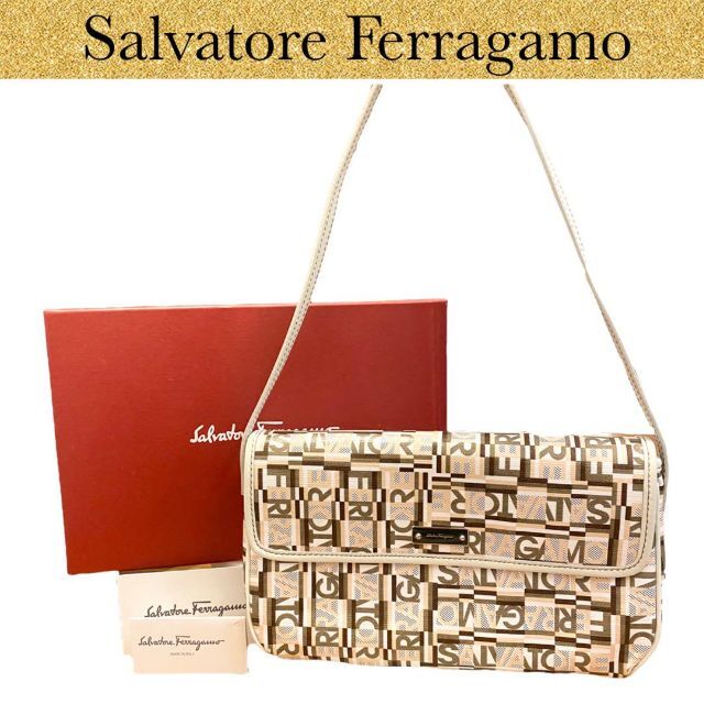 Salvatore Ferragamo フェラガモ　ポーチ