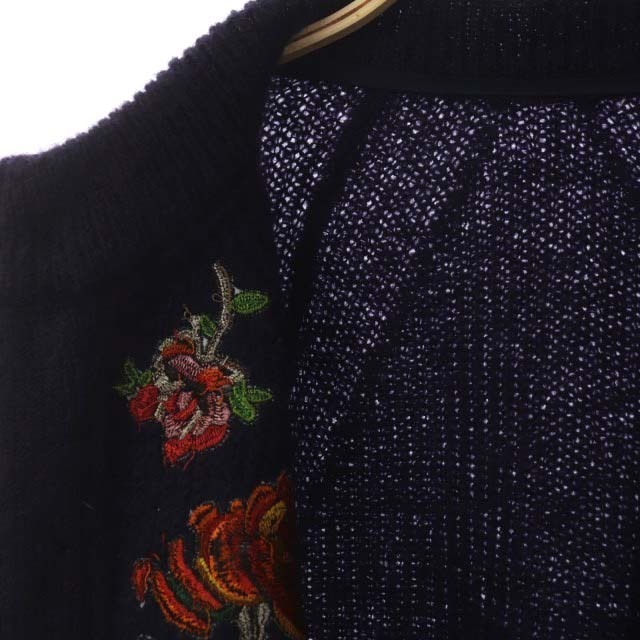 sacai(サカイ)のサカイ 22AW Flower Embroidery Knit Cardigan レディースのトップス(カーディガン)の商品写真