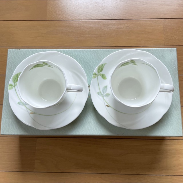 新品 NARUMI(ナルミ) ボーンチャイナ カップルコーヒーセット♡