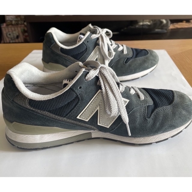 New Balance(ニューバランス)のニューバランススニーカー M996 ネイビー 25cm メンズの靴/シューズ(スニーカー)の商品写真