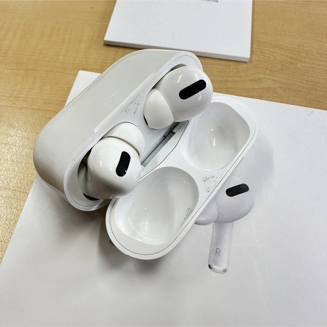 Apple AirPods Pro MWP22J/A 付属品完備 エアーポッズ Apple AirPods Pro MWP22J/A 付属品完備 エアーポッズ