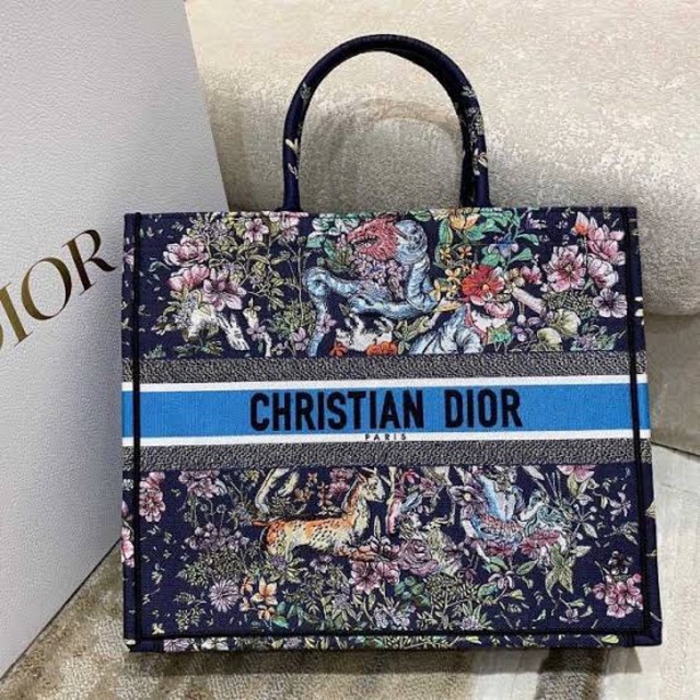 Christian Dior - Dior ブックトート 花柄店頭限定モデル 42サイズ
