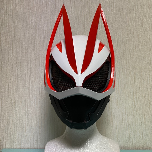 本日最終値下げ　仮面ライダーギーツ　マスク　コスプレ等に エンタメ/ホビーのフィギュア(特撮)の商品写真