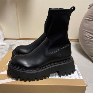 ザラ(ZARA)のZARA 37 トラックソール　アンクルブーツ(ブーツ)