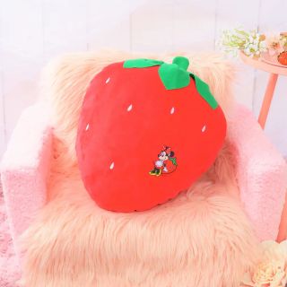 ディズニー(Disney)のミニーマウス　Strawberry Festa　プレミアムいちごクッション(ぬいぐるみ)