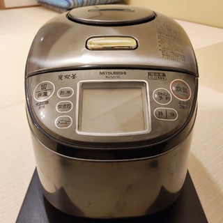 三菱炊飯機 NJ-UV10(炊飯器)