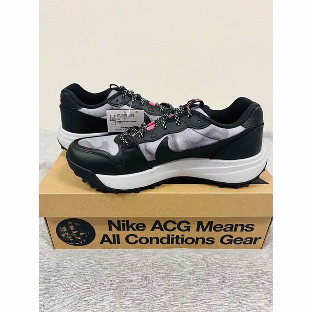 ナイキ ACG スニーカー ローケイト ブラック/ハイパーピンク 28.5cm