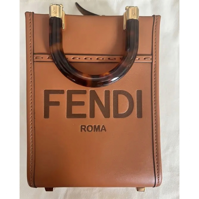 FENDI(フェンディ)のFENDIサンシャイン レディースのバッグ(ショルダーバッグ)の商品写真