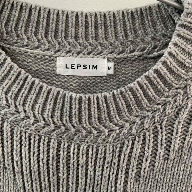 LEPSIM(レプシィム)のレプシィム　ニット　セーター　グレー　冬　トップス　シンプル レディースのトップス(ニット/セーター)の商品写真
